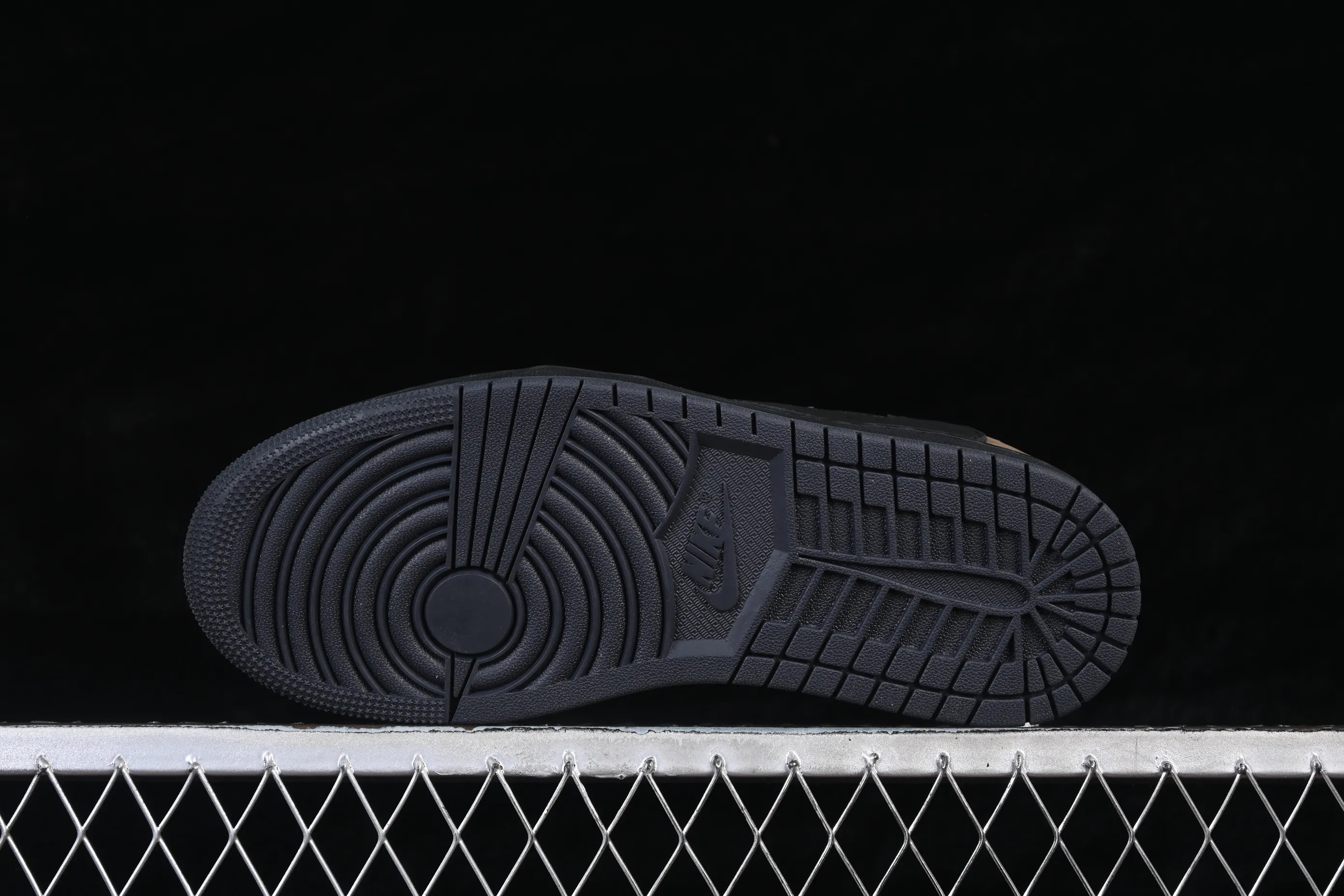 All Categories Air Jordan Jordan Series Basketball Shoes Air Jordan 1 Low High-end Customized Low-top Sneakers Travis Scott